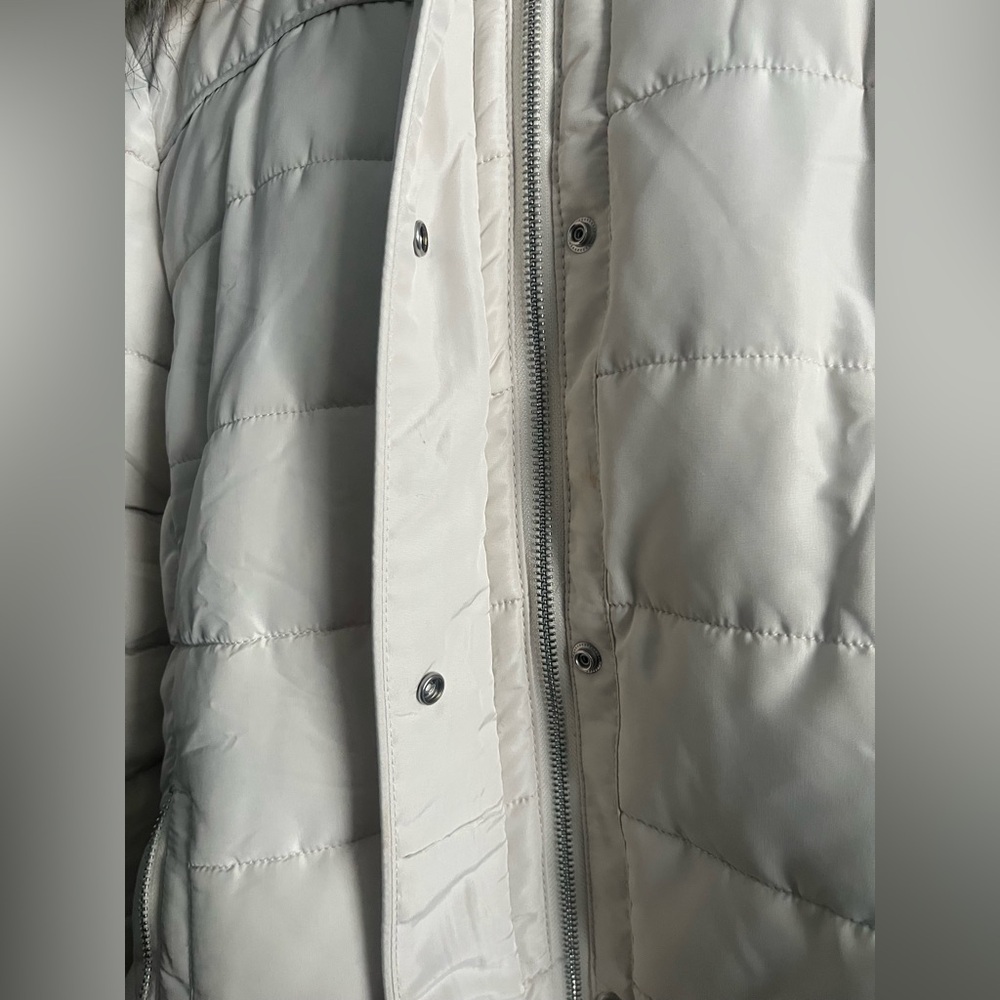 Royal Matrix Puffer Coat with Attachable Hood - Picture 9 of 15